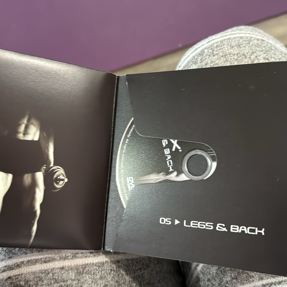 P90x dvds - Picture 6 of 7